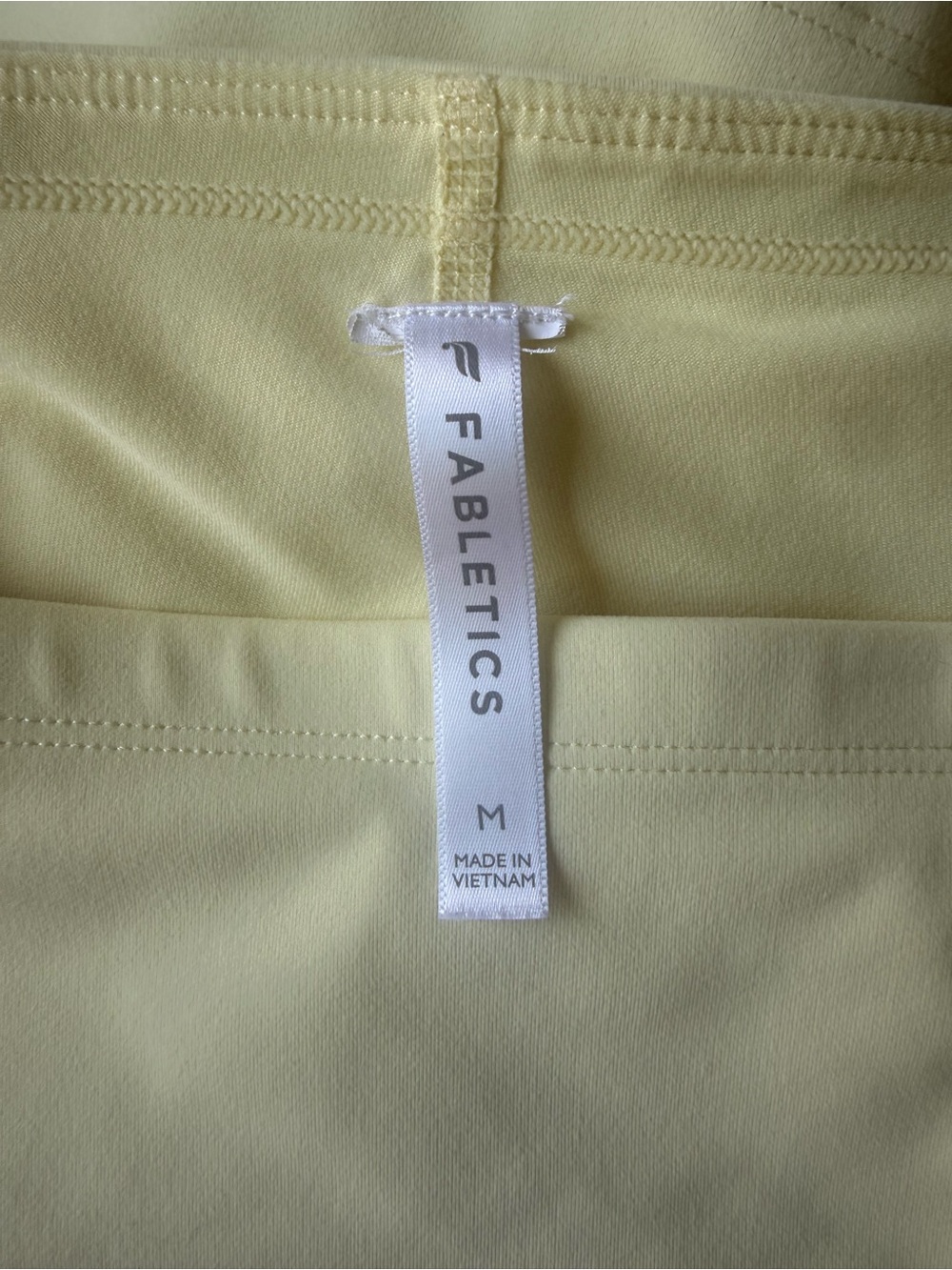 Fabletics Butter Yellow Strappy Bralette and Mini Skort Set - Picture 4 of 4